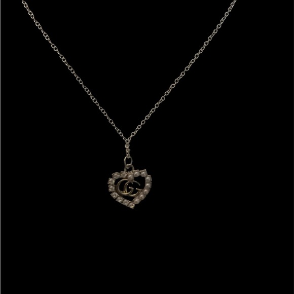 Gucci Silver Heart Pendant Unbranded Chain - Picture 5 of 5